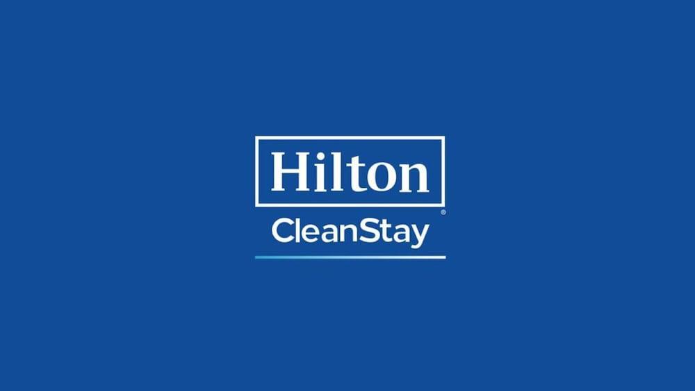 Hilton Garden Inn Ningbo Bagian luar foto