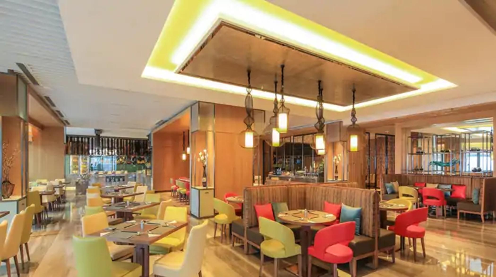 Hilton Garden Inn Ningbo Bagian luar foto