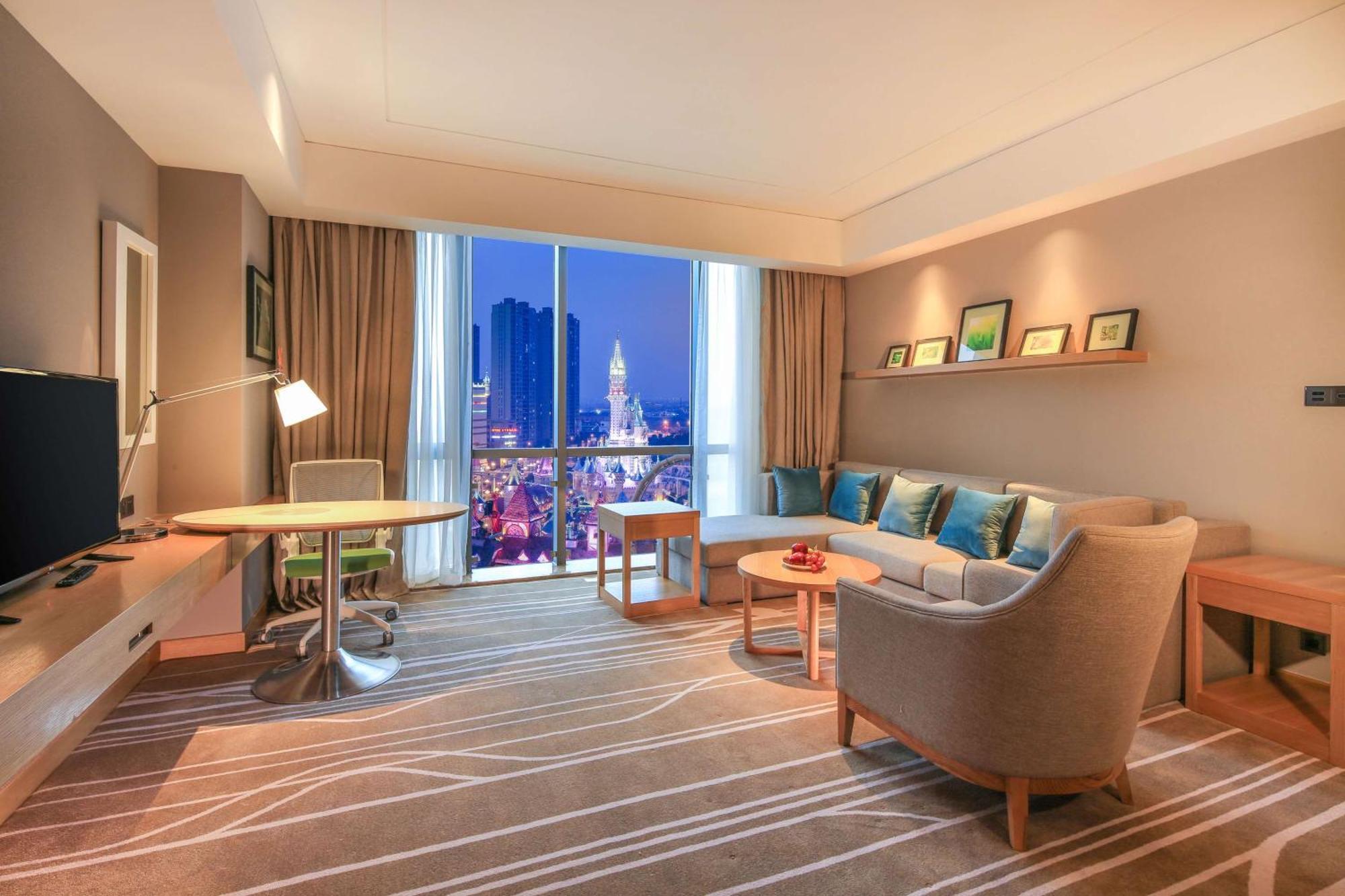Hilton Garden Inn Ningbo Bagian luar foto